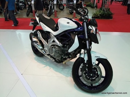 Ngắm “xế nổ” tại Bangkok Motor Show 2011 - 22