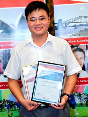 Học sinh người Việt đoạt thủ khoa tú tài ở Úc - 1 Học sinh người Việt đoạt thủ khoa tú tài ở Úc - 1