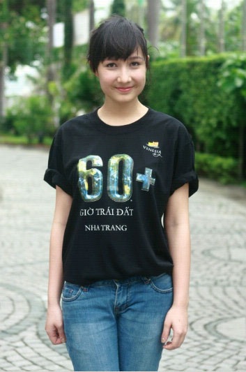 Anna Trương xinh đẹp trên đất Nha Trang trước giờ 60+ - 2 Anna Trương xinh đẹp trên đất Nha Trang trước giờ 60+ - 2