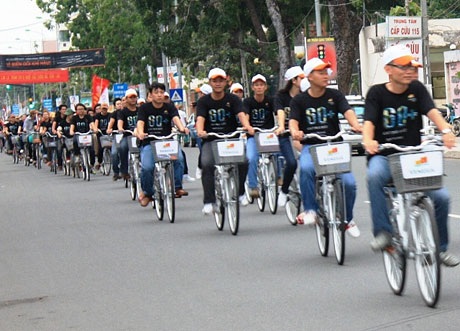 Nha Trang: “Nóng” dần lên cùng Giờ Trái đất - 3 Nha Trang: “Nóng” dần lên cùng Giờ Trái đất - 3