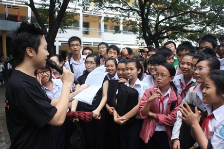 Nha Trang: “Nóng” dần lên cùng Giờ Trái đất - 2 Nha Trang: “Nóng” dần lên cùng Giờ Trái đất - 2