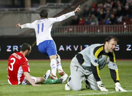 Vùi dập Hungary, Hà Lan nối dài chuỗi trận toàn thắng - 2