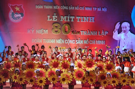 Tuổi trẻ HN kỷ niệm 80 năm ngày thành lập Đoàn - 2 Tuổi trẻ HN kỷ niệm 80 năm ngày thành lập Đoàn - 2