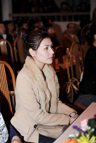 Diễn viên Hải Anh “nói hớ” trong buổi từ thiện - 7 Diễn viên Hải Anh “nói hớ” trong buổi từ thiện - 7