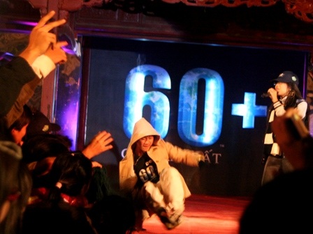 Huế: Văn Mai Hương “cháy” hết mình trong đêm giờ Trái Đất  - 14