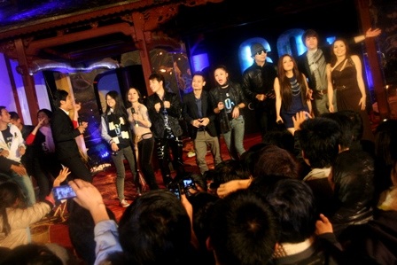 Huế: Văn Mai Hương “cháy” hết mình trong đêm giờ Trái Đất  - 17