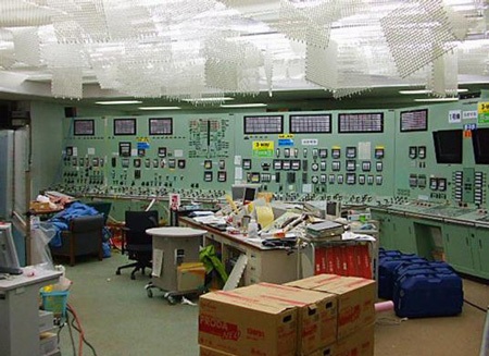 Bên trong nhà máy điện hạt nhân Fukushima I - 3 Bên trong nhà máy điện hạt nhân Fukushima I - 3