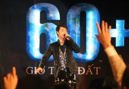 Huế: Văn Mai Hương “cháy” hết mình trong đêm giờ Trái Đất  - 11