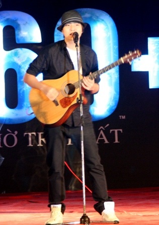 Huế: Văn Mai Hương “cháy” hết mình trong đêm giờ Trái Đất  - 8