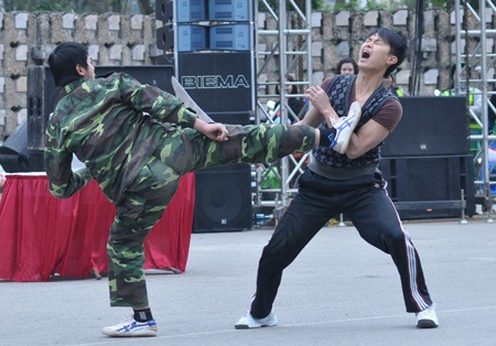 Tuổi trẻ Biên phòng “thổi lửa” festival Thanh niên đô thị - 3 Tuổi trẻ Biên phòng “thổi lửa” festival Thanh niên đô thị - 3