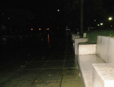 Đêm Huế vắng bóng người vì mưa dầm, giá rét bất thường - 10