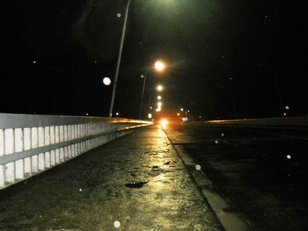 Đêm Huế vắng bóng người vì mưa dầm, giá rét bất thường - 5