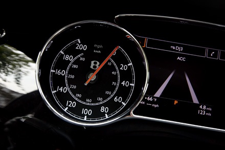 Bentley Mulsanne - Lựa chọn của nhà giàu - 21