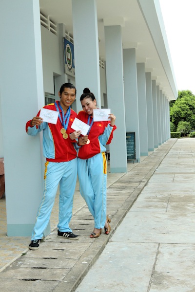 Ngọc Tình và bạn gái đoạt Huy chương võ thuật - 6 Ngọc Tình và bạn gái đoạt Huy chương võ thuật - 6