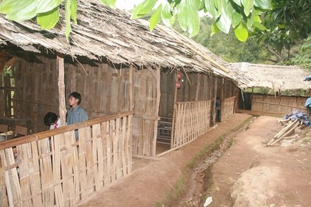 Gieo chữ vùng cao và những câu chuyện buồn  - 2