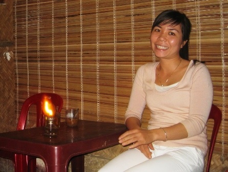 Nữ sinh mở quán “trà Bắc, đèn dầu” ở cố đô Huế - 2