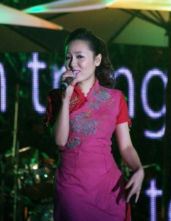 Huế: Hàng nghìn người đội mưa xem nhạc Trịnh - 17