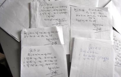 Trường tự đặt "chuẩn" thi ĐH, hàng trăm học sinh nhốn nháo - 1 Trường tự đặt "chuẩn" thi ĐH, hàng trăm học sinh nhốn nháo - 1