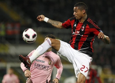 Kẻ khóc, người cười… - 2