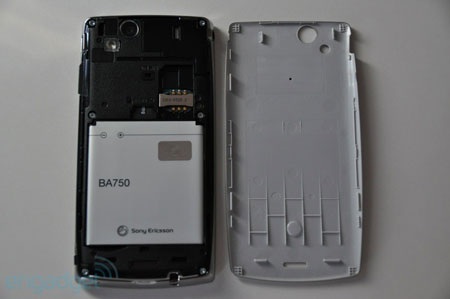 Đập hộp “siêu phẩm” Sony Ericsson Xperia Arc - 22