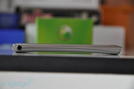 Đập hộp “siêu phẩm” Sony Ericsson Xperia Arc - 4