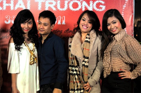 Tác giả “Nồng nàn Hà Nội” khoe con gái cưng - 9