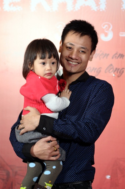 Tác giả “Nồng nàn Hà Nội” khoe con gái cưng - 3