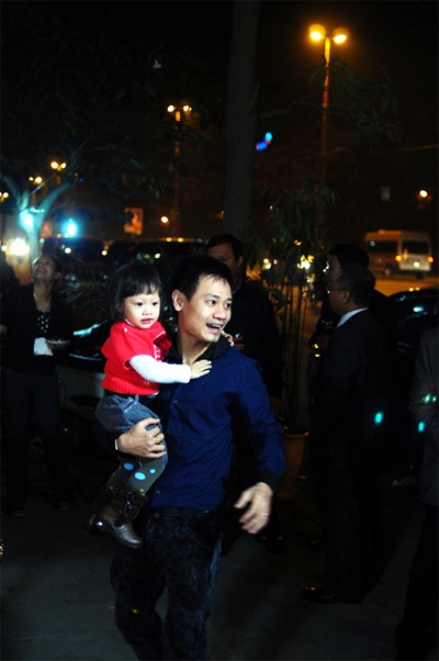 Tác giả “Nồng nàn Hà Nội” khoe con gái cưng - 2