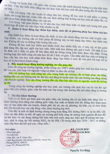 Trường tự đặt "chuẩn" thi ĐH, hàng trăm học sinh nhốn nháo - 2 Trường tự đặt "chuẩn" thi ĐH, hàng trăm học sinh nhốn nháo - 2