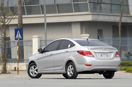 Accent 2012 - Thêm lựa chọn sedan cỡ nhỏ - 12