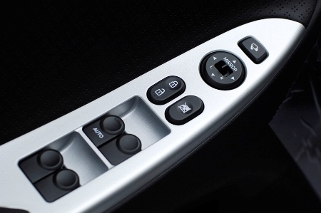 Accent 2012 - Thêm lựa chọn sedan cỡ nhỏ - 8