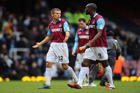 West Ham - MU: Xây vững ngôi đầu - 3 West Ham - MU: Xây vững ngôi đầu - 3