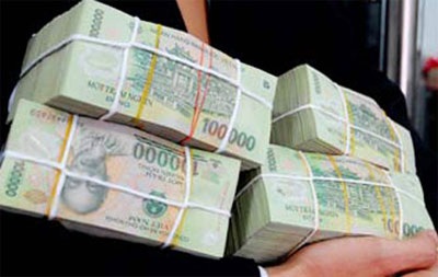 Lại “lách” lãi suất VND lên 17%/năm - 1 Lại “lách” lãi suất VND lên 17%/năm - 1