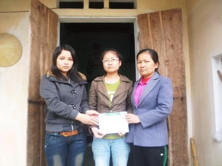 Tiếp thêm sự sống cho em Cao Thị Thu - 1