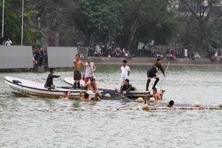 Cụ Rùa đã được an toàn trong bể chữa bệnh - 20