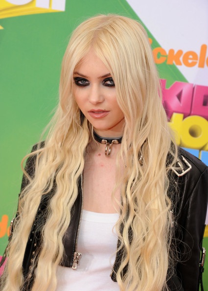 Nhộn nhip “sao” tại lễ trao giải Nickelodeon - 4 Nhộn nhip “sao” tại lễ trao giải Nickelodeon - 4