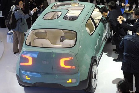 Triển lãm ô tô Seoul 2011 rộn rã khai cuộc - 6
