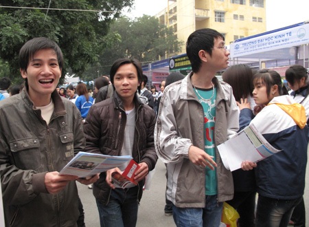 Khối C “khát” thí sinh - 1