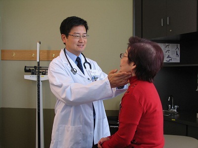 Vì sức khỏe cộng đồng: 2 tuần tư vấn, khám bệnh miễn phí - 1