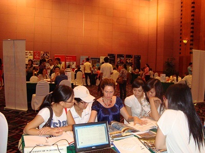 Triển lãm thế giới du học Sunrise Vietnam 2011 - 3 Triển lãm thế giới du học Sunrise Vietnam 2011 - 3