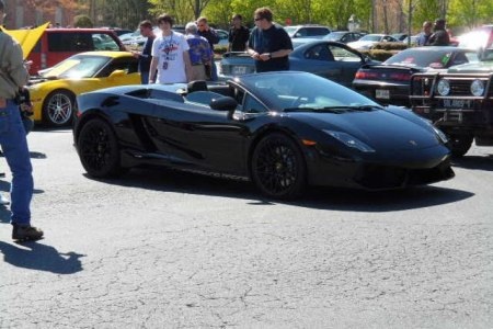 Cua hỏng, siêu xe Gallardo gãy cầu sau - 1