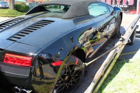 Cua hỏng, siêu xe Gallardo gãy cầu sau - 9