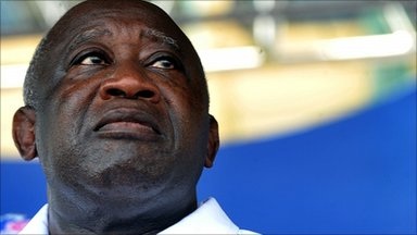 Pháp: Lãnh đạo Bờ Biển Ngà đầu hàng trong vài tiếng nữa - 2 Pháp: Lãnh đạo Bờ Biển Ngà đầu hàng trong vài tiếng nữa - 2