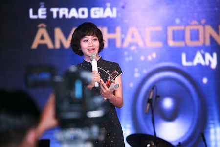 Tùng Dương đoạt "cú đúp" giải Cống hiến - 7 Tùng Dương đoạt "cú đúp" giải Cống hiến - 7