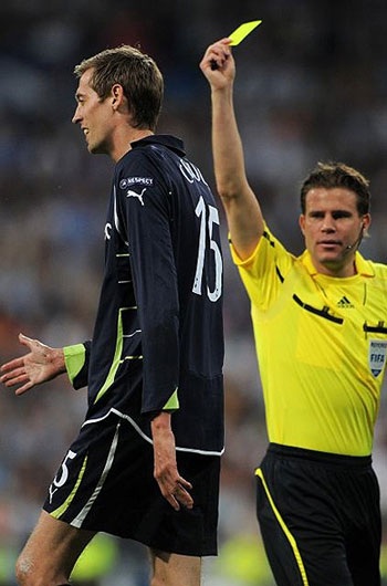 Nhìn lại hai trận tứ kết lượt đi Champions League đêm qua - 2