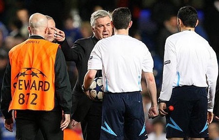 Nhìn lại hai trận tứ kết lượt đi Champions League đêm qua - 9