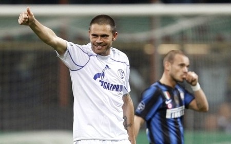Schalke đánh gục Inter: Đây tinh thần Đức! - 3