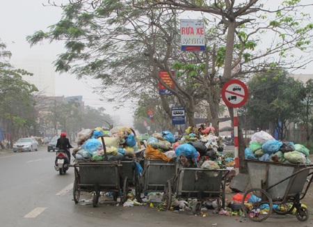 Sớm hỗ trợ cho dân để giải phóng rác thải tồn đọng - 1 Sớm hỗ trợ cho dân để giải phóng rác thải tồn đọng - 1