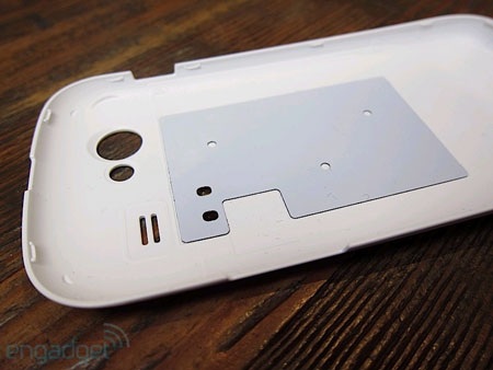 Đập hộp điện thoại Google Nexus S màu trắng  - 13