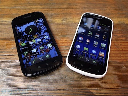 Đập hộp điện thoại Google Nexus S màu trắng  - 17